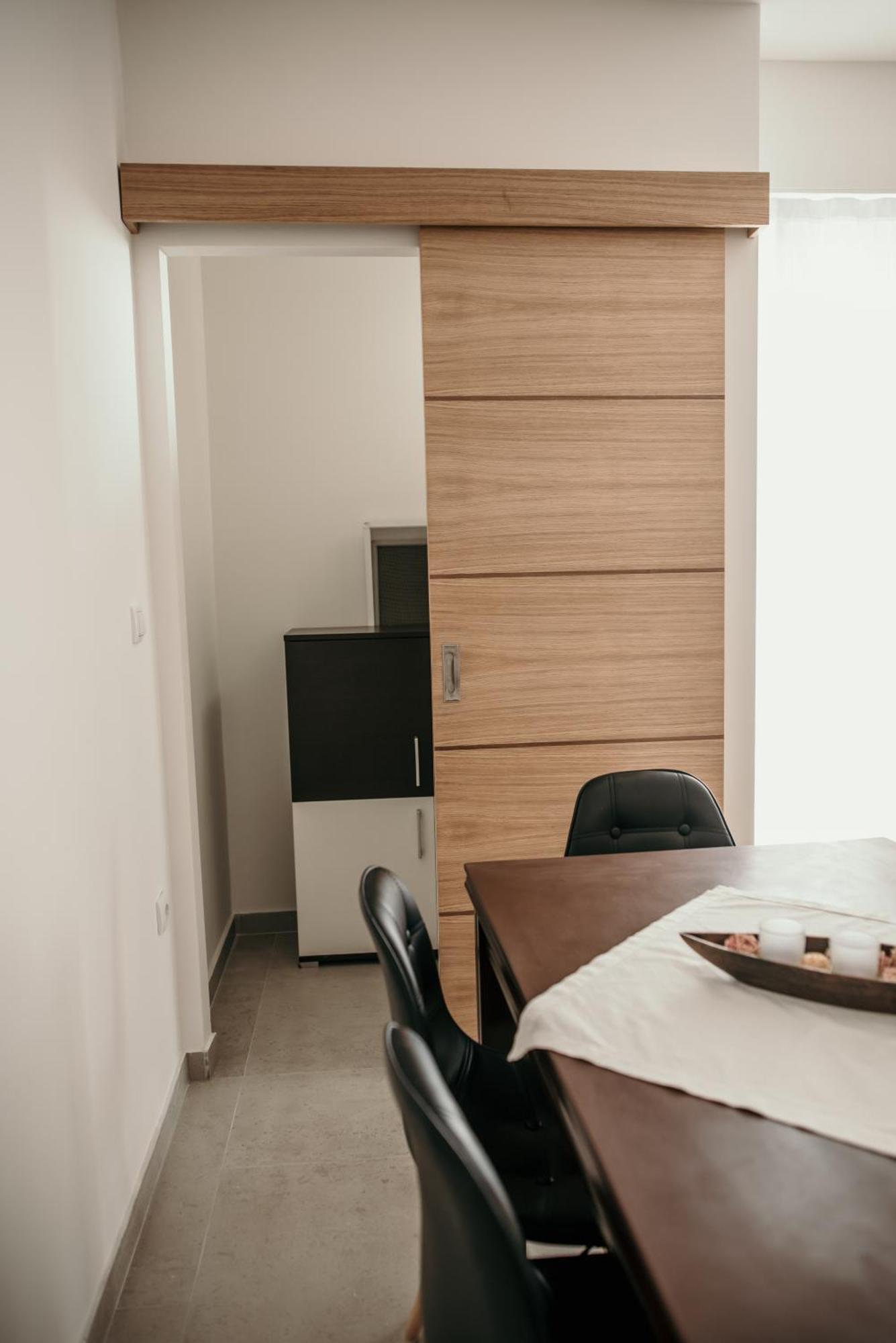 Apartman Krznaric ジュパニャ エクステリア 写真