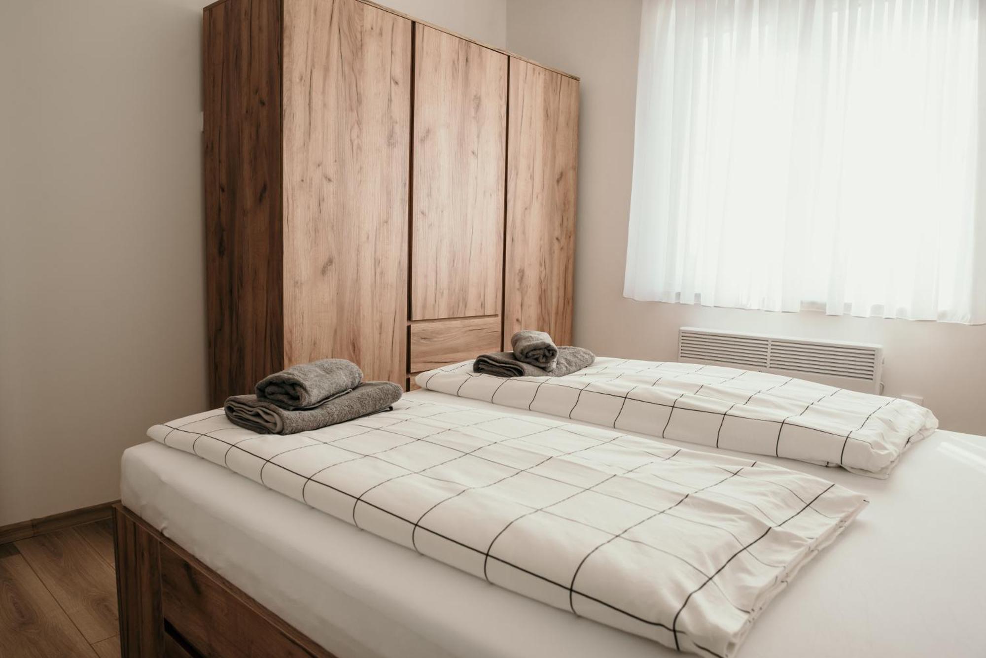 Apartman Krznaric ジュパニャ エクステリア 写真