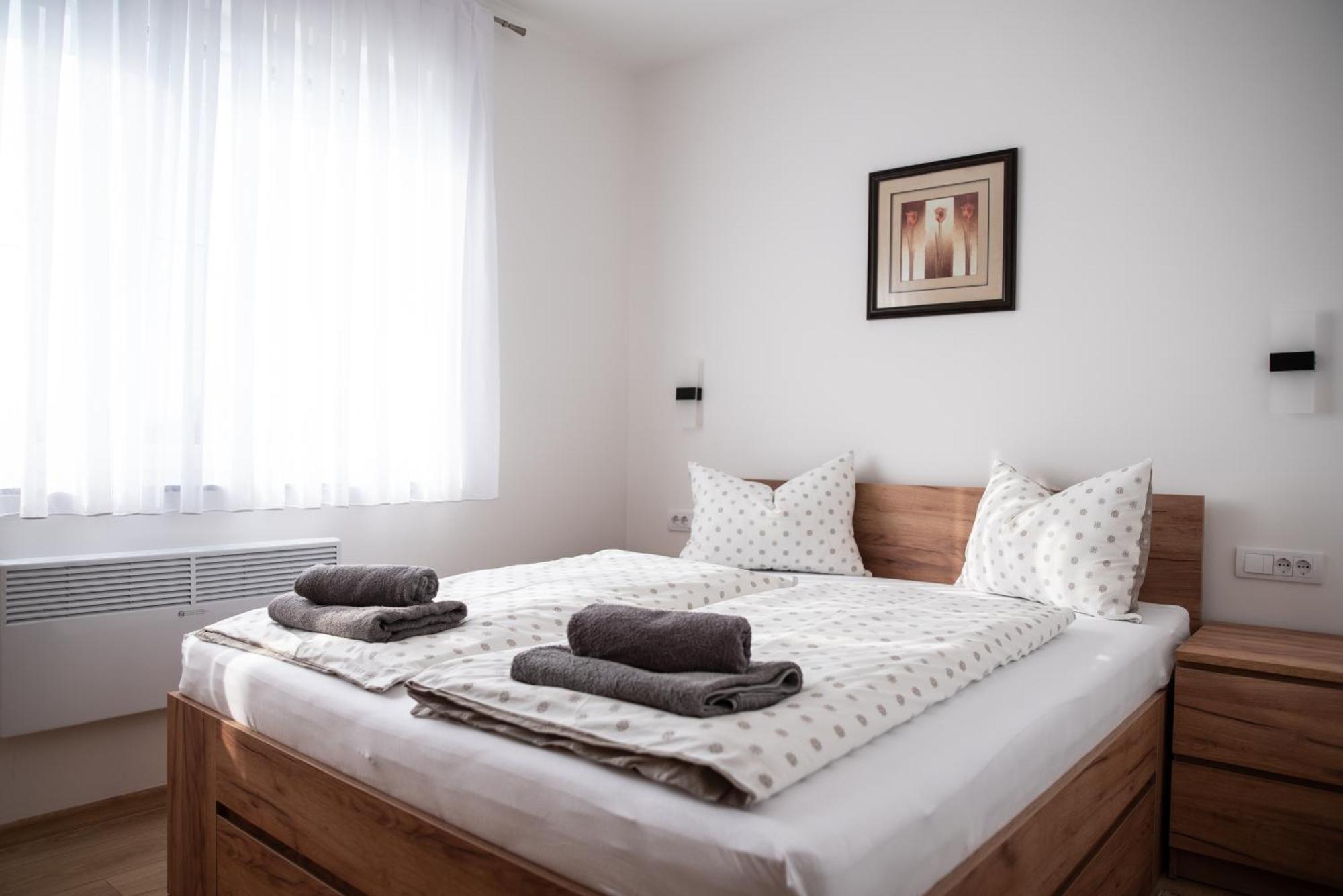 Apartman Krznaric ジュパニャ エクステリア 写真